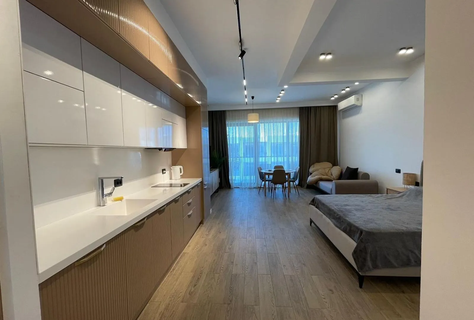 Sea Breeze Studio Baku Apartment